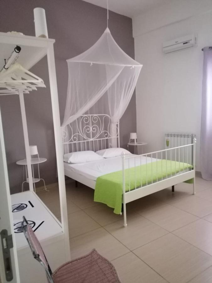 Le Stanze Di Luisa Hotel Agrigento Bagian luar foto