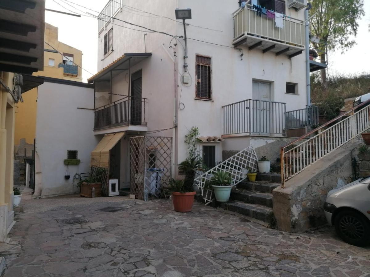 Le Stanze Di Luisa Hotel Agrigento Bagian luar foto