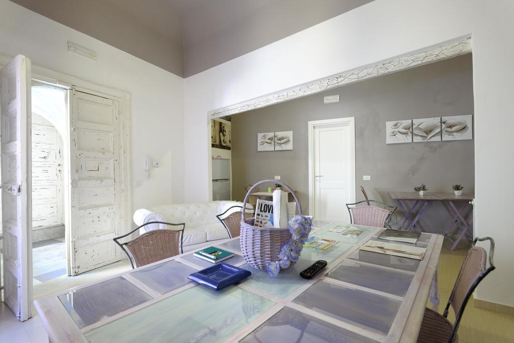 Le Stanze Di Luisa Hotel Agrigento Bagian luar foto